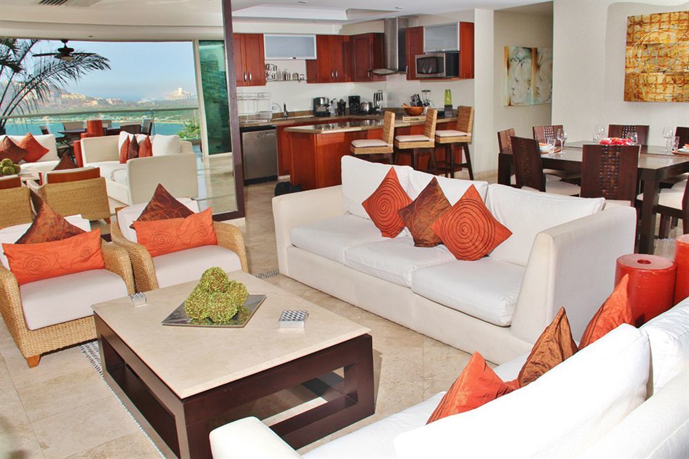 B Pichilingue Rooms & Beach Club Акапулко Екстериор снимка