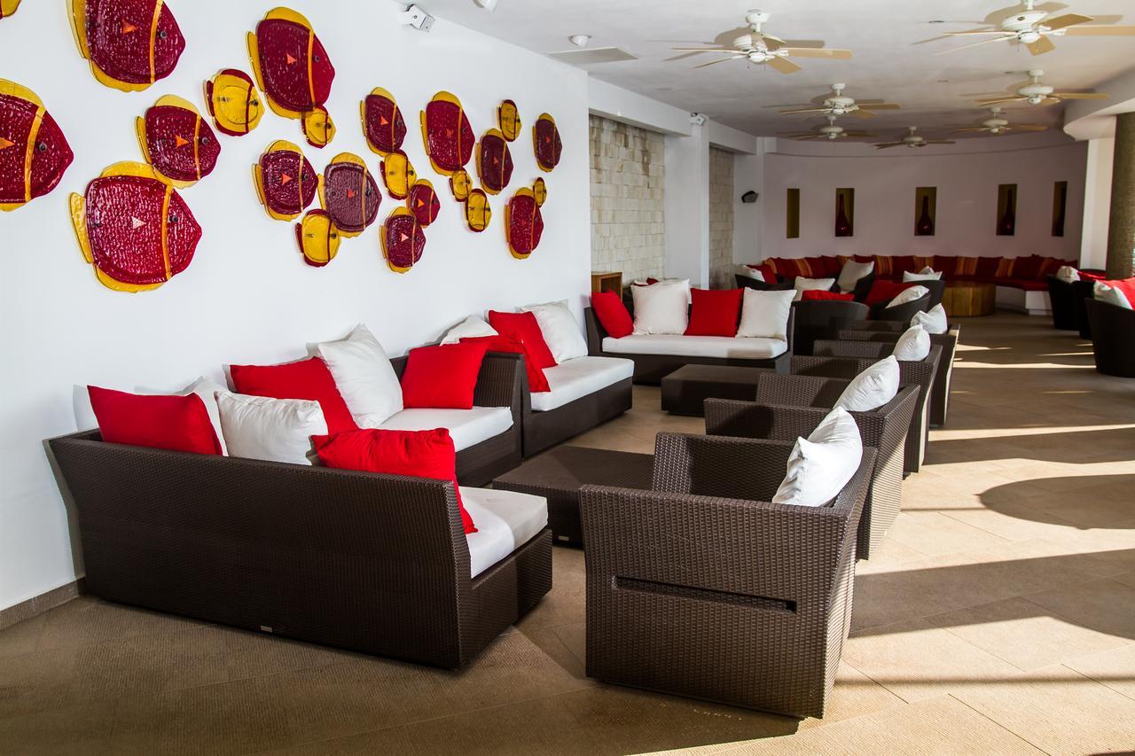 B Pichilingue Rooms & Beach Club Акапулко Екстериор снимка