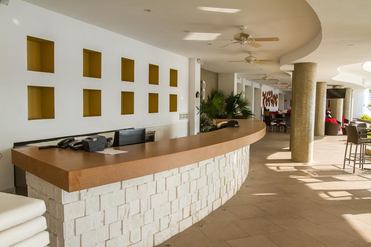 B Pichilingue Rooms & Beach Club Акапулко Екстериор снимка