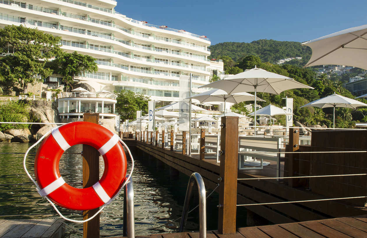 B Pichilingue Rooms & Beach Club Акапулко Екстериор снимка